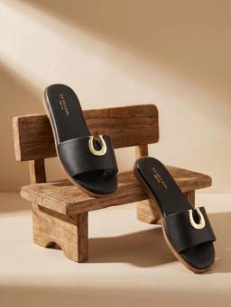 U.S. POLO ASSN. - Women Black Solvere Flats with Gold Hardware