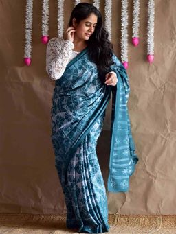 Sundarii - Garaj - Shibori Mul Teal Saree with Unstitched Blouse