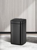 Black color option, Currently selected