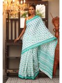 Green color option, Sold out, Currently selected