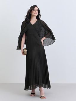Styli - Women Pleated Cape Sleeve Maxi Dress
