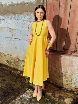 PURVAJA - Women Midi Knee Length Sleeveless Round Neck Solid Dress