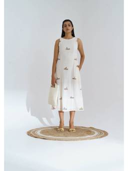 THE RIGHT CUT - White Cloud Dress
