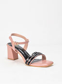 Black color option, Sold out, Currently selected
