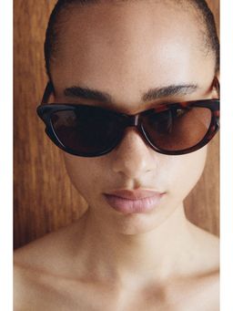 H&M - Women Brown Wavy-Detail Sunglasses