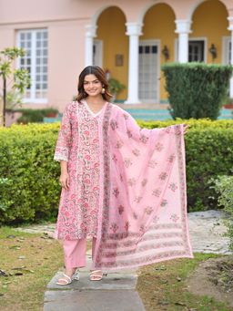 Mahee Jaipur - Pink Block Print Chanderi A Line Kurta With Pant And Dupatta
