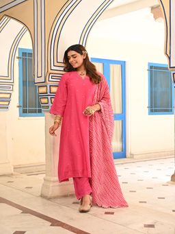 Mahee Jaipur - Punch Pink Lace A Line Kurta With Pant And Dupatta