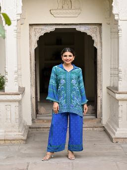 Mahee Jaipur - Vibrant Green Muslin Kurti With Pant