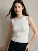 White color option, Currently selected