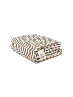 NFI Essentials - Super Absorbent Bath Towel Soft Bath Multipurpose Use for Yoga Bathroom Gym