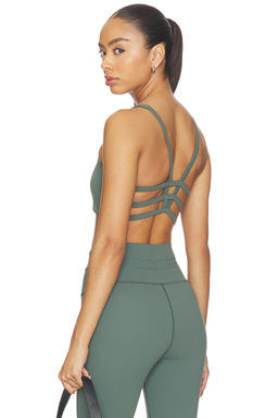 Vuori - Yosemite Women's Padded Strappy Back Sports Bra Green