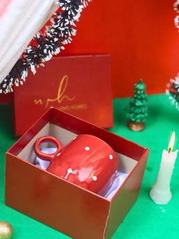 WEAVING HOMES - Christmas Cuddle Mug - Red Polka In A Gift Box 250 Ml