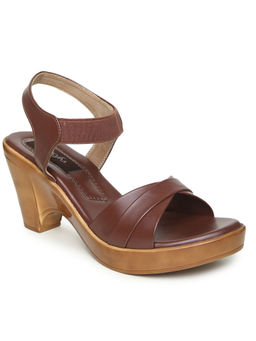 VALIOSAA - Solid Brown Sandals