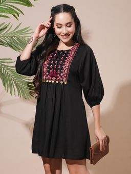 Globus - Black Embroidered Round Neck Dress
