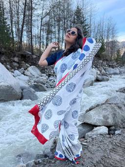 Sundarii - Shweta Dabu Cotton White Saree with Unstitched Blouse