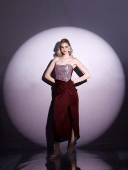 AAREIN - Women's Maroon Embellished Midi Dress