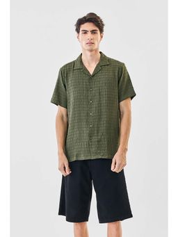 Snitch - Men Green Textured Half Sleeves Boxy Casual Shirt