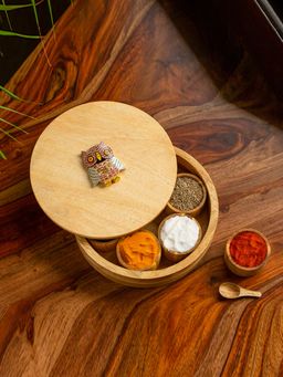 ExclusiveLane - Rainbow Owl Motif Spice Box With Spoon In Mango Wood