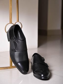 Cobblerz - Men Black Basket Weave Textured Monk Straps
