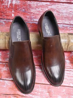 Cobblerz - Men Brown Perforated Loafers