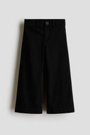 Black color option, Sold out, Currently selected