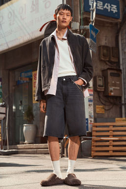 H&M - Men Black Baggy Denim Shorts