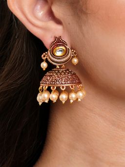 Karatcart - Antique Gold Plated Polki Kundan Studded Maroon Meena Jhumki Earrings for Women