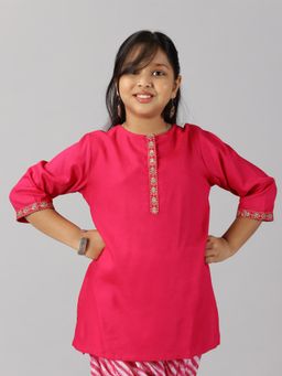 KiddoPanti - Girls Pink Rayon 3/4Th Sleeve Short Kurta