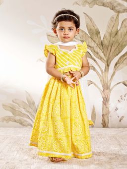 Vastramay - Girls Yellow Cotton Leheriya Printed Lehenga With Choli & Dupatta