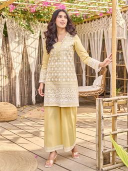 Autumnlane - Yellow Cotton Blend V-Neck Kurta with Pant (Set of 2)