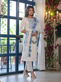 Autumnlane - White Cotton Square Neck Kurta with Pant and Dupatta (Set of 3)