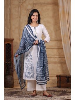 Autumnlane - White Cotton Blend Round Neck Kurta with Pant and Dupatta (Set of 3)