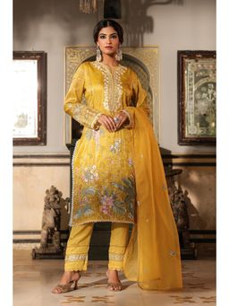 Autumnlane - Yellow Cotton Blend Round Neck Kurta with Pant and Dupatta (Set of 3)