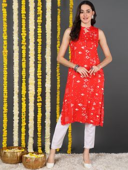 Vaamsi - Women Red Cotton Printed Straight Kurta