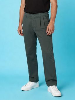 Being Human - Men Green Single-Pleat Trousers