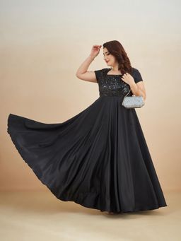 Miss Chase - A+ Curve Collection Plus Size Women's Black Fit and Flare Maxi Dress