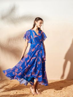 Miss Chase - Women's Royal Blue And Coral V-Neck Flared Floral Maxi Chiffon Dress