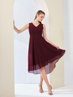 Miss Chase - Women's Maroon V-Neck Sleeveless Solid High-Low Skater Dress