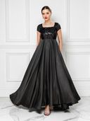 Black color option, Currently selected