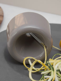 WAABI-SAABI - Vegetable Spiralizer Vegetable Pasta Spaghetti Maker MINOBU