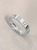 Silver color option, Currently selected