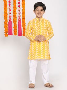Vastramay - Boys Orange & White Kurta Pyjama (Set of 2)