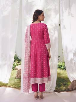 Rangita - Women Pink Polyviscose Kurta with Pant and Dupatta