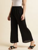 Black color option, Currently selected
