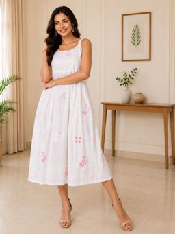 HOUSE OF JAMOTI - Muse Off White Summer Midi Dress