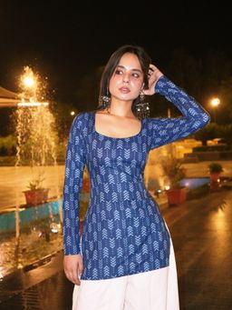 THE SAYURI - Nivi Full Sleeved Corset Back Kurti