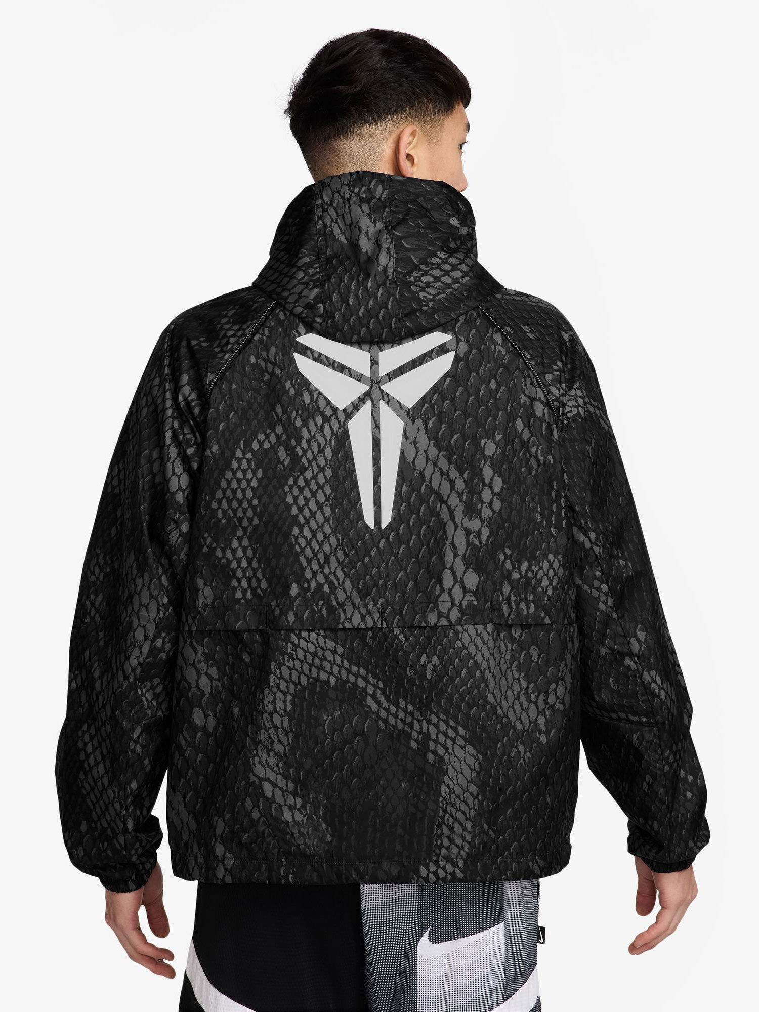 Buy Nike Men AS KB M LT WT WVN Jacket Online | Footlocker India