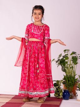Vastramay - Girls Pink Lehenga Top & Dupatta (Set of 3)