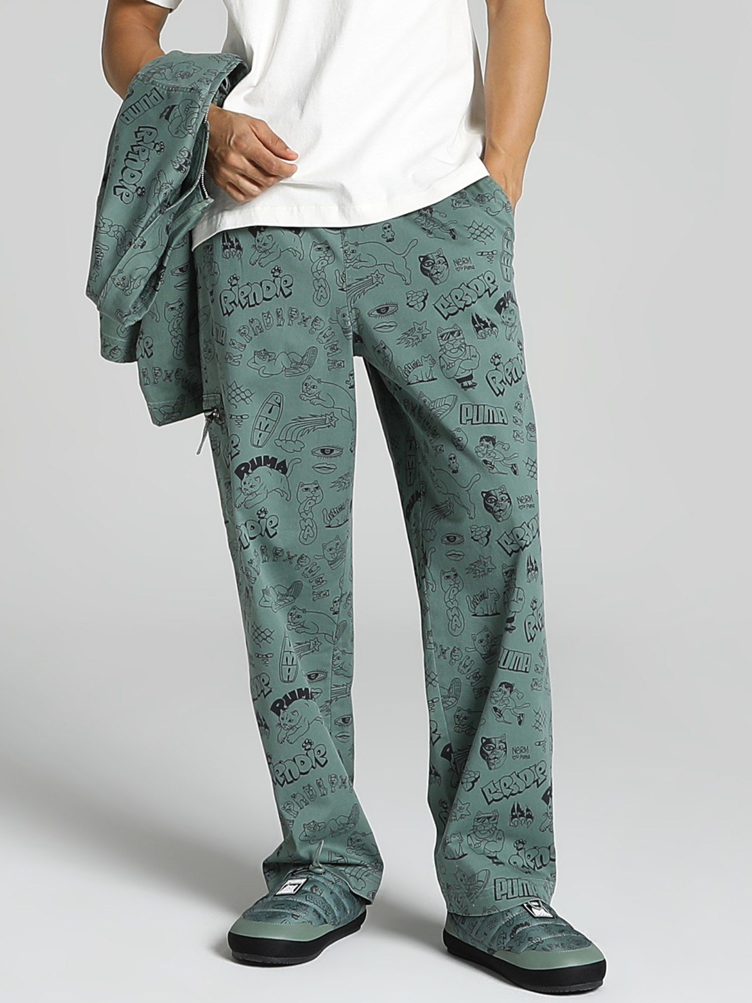 レミ レリーフ　SUEDE LIKE STADIUM JAMPER PANTS REMI RELIEF】 SUEDE LIKE STADIUM JAMPER - メルカリ