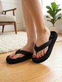 Black color option, Sold out, Currently selected